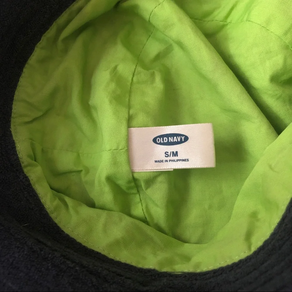 Old navy bucket hat